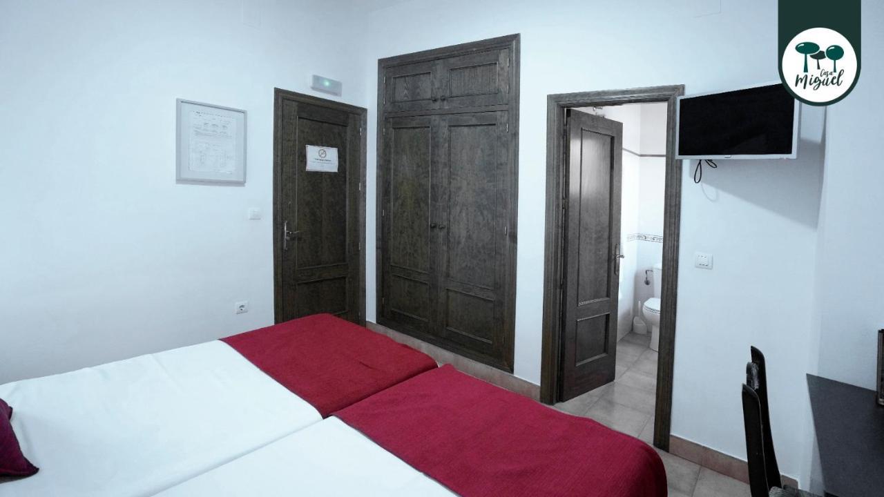 Hostal Rte. Casa Miguel 마탈라스카나스 외부 사진
